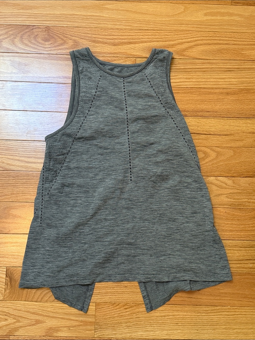 Athleta Eyelet Performance Tank